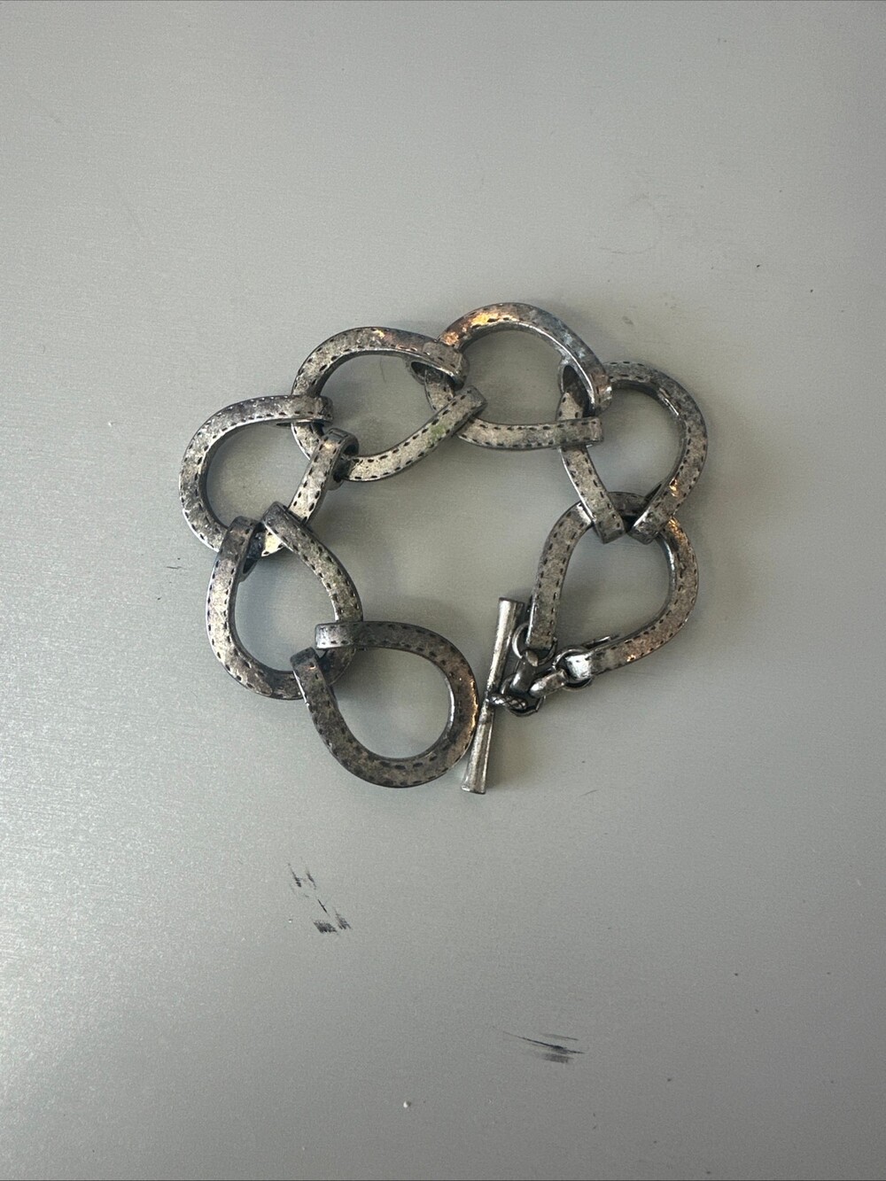 Lucky Brand Silver-Tone Toggle Clasp Link Horseshoe Bracelet Textured Finish